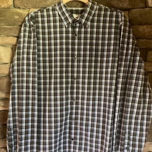 Calvin Klein Mens Non Iron-Body Fit Shirt Size XL